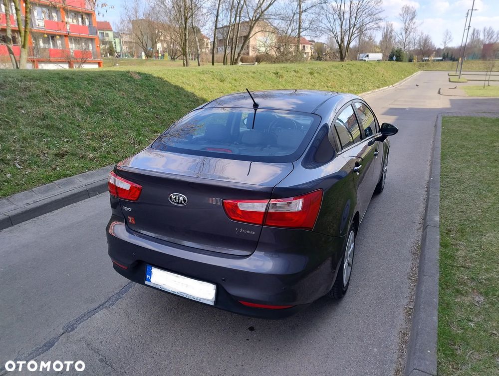 Kia Rio 1.2 Sensation - 4