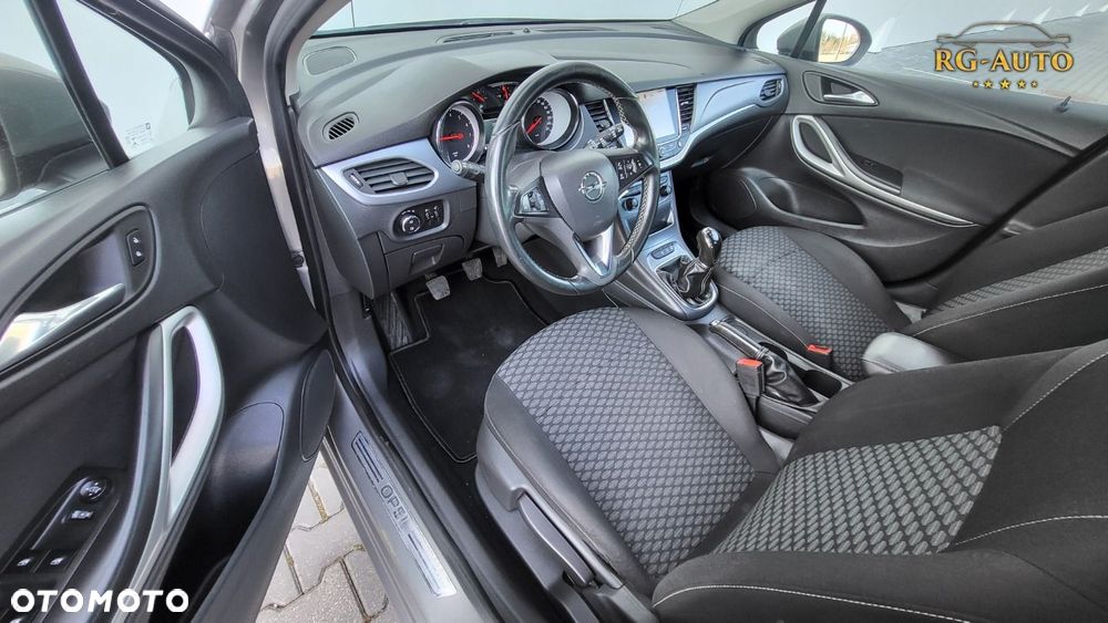 Opel Astra - 37