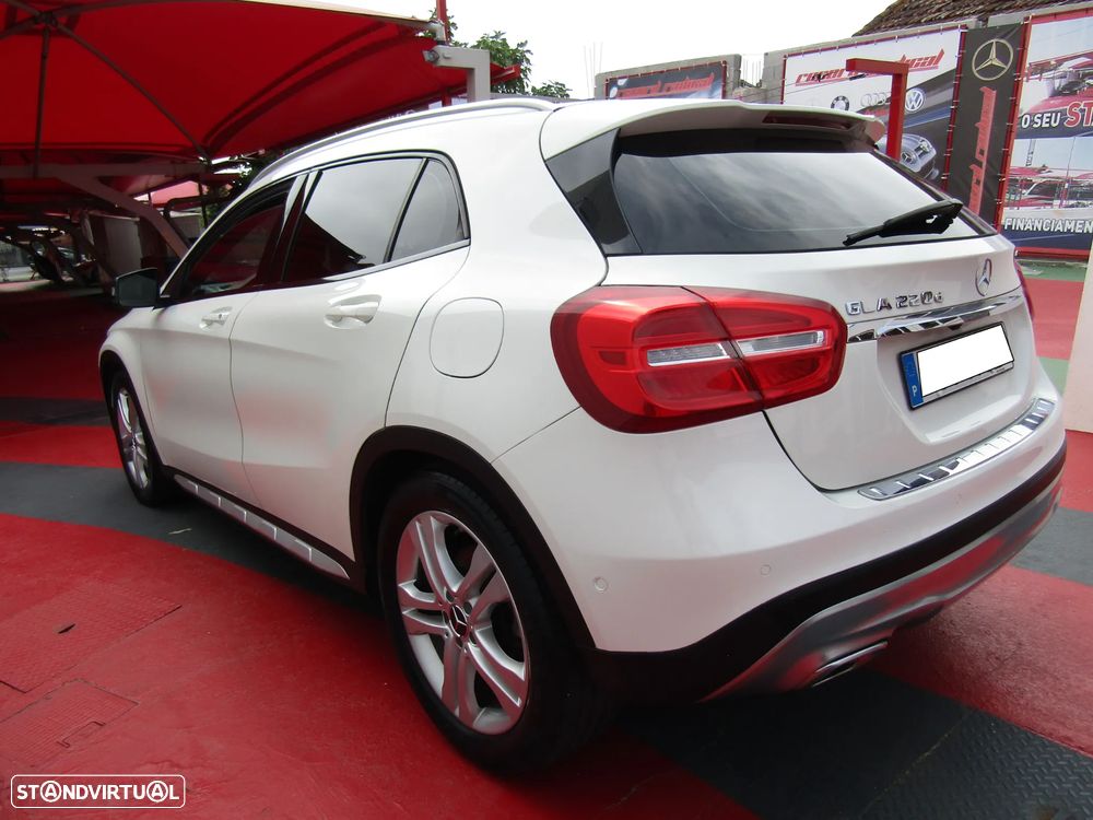 Mercedes-Benz GLA 220 d 7G-DCT Peak Edition - 15