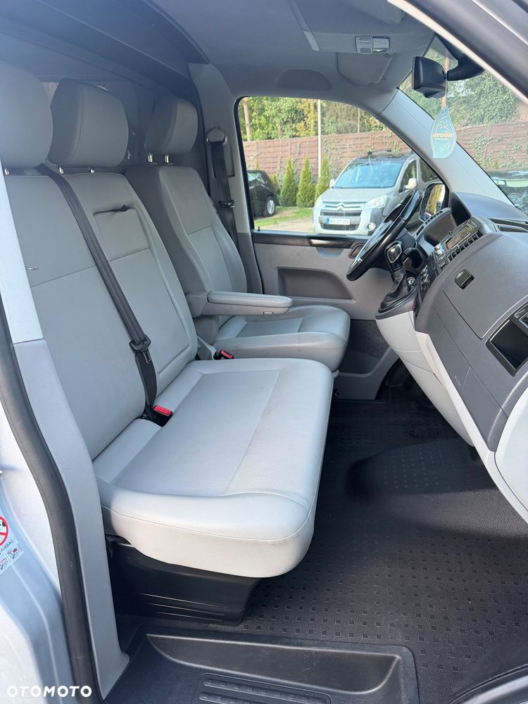 Volkswagen Transporter - 19