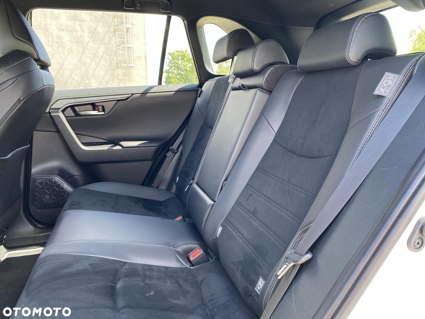 Toyota RAV4 - 13