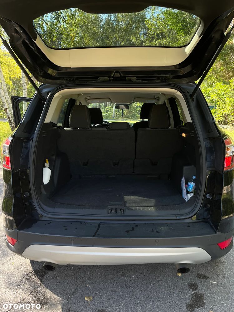 Ford Kuga - 16