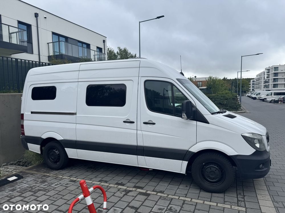 Mercedes-Benz Sprinter - 1