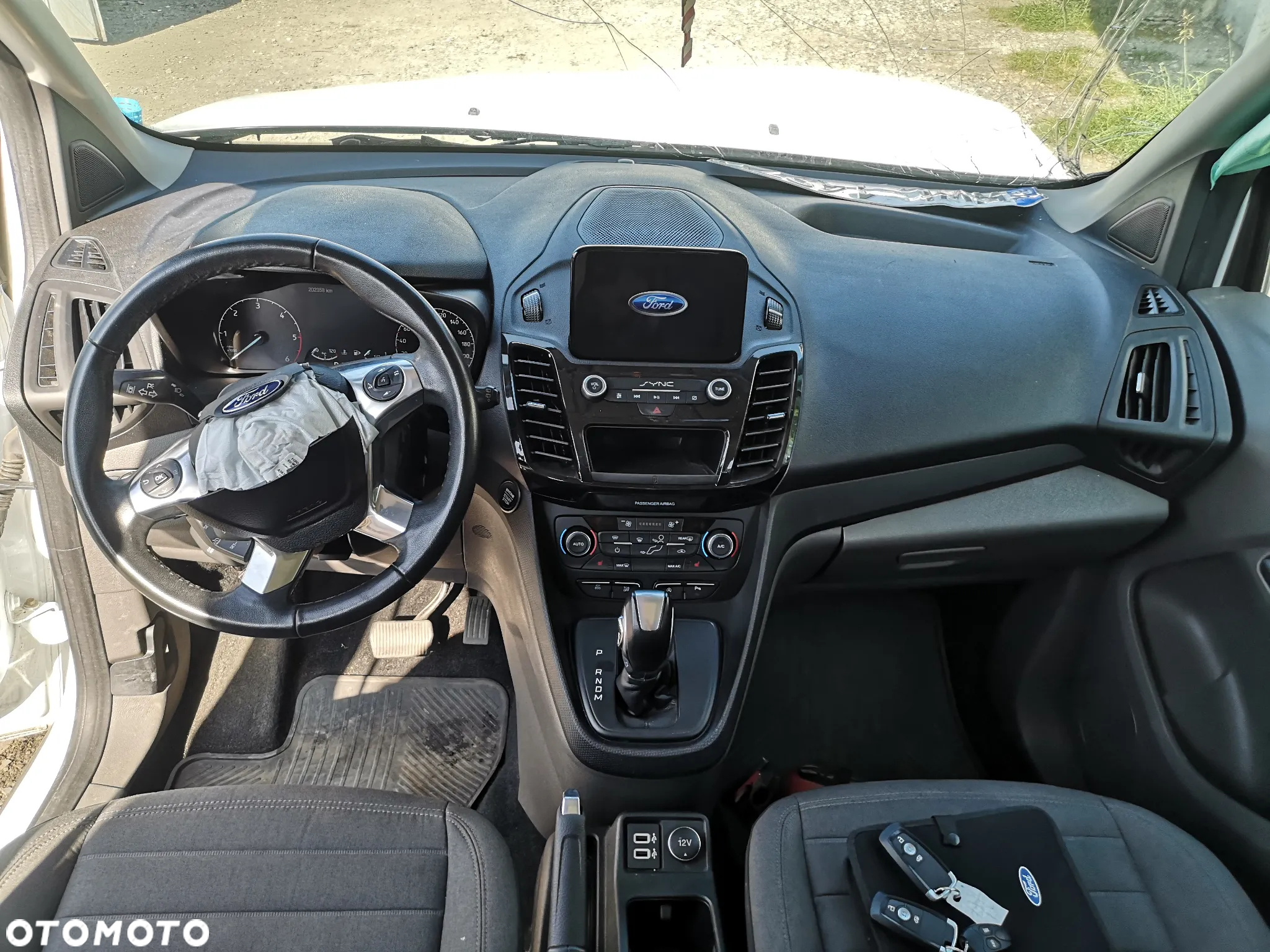 Ford Tourneo Connect 1.5 EcoBlue Titanium PowerShift - 26