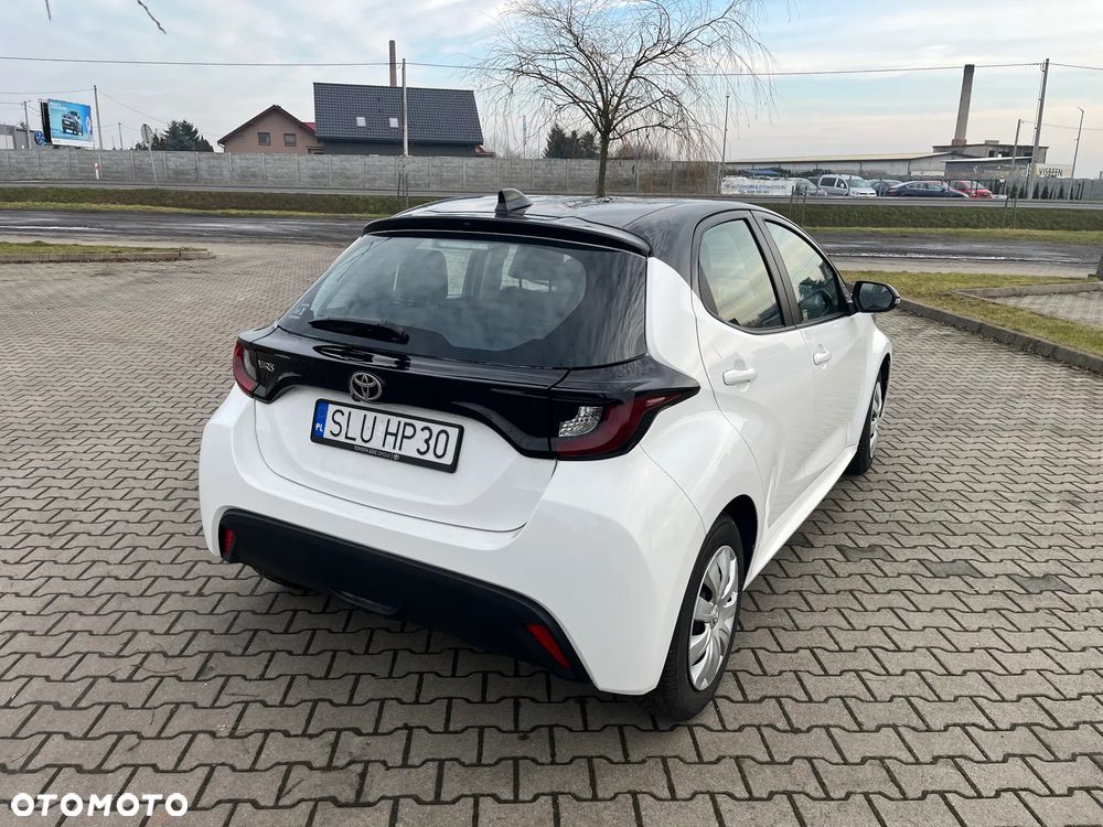 Toyota Yaris 1.5 Style - 10