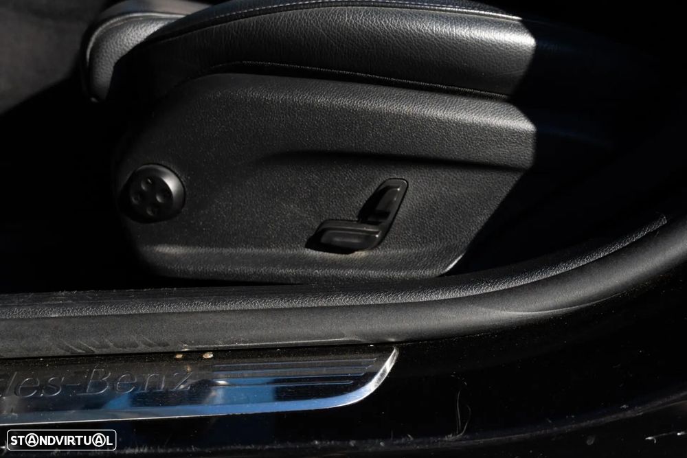 Mercedes-Benz E 220 d Avantgarde - 48