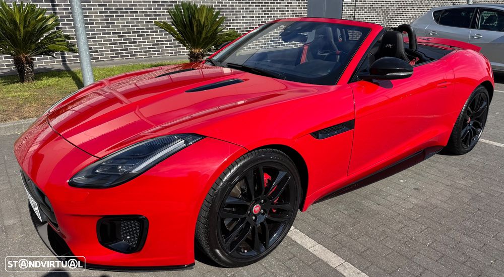 Jaguar F-Type 2.0 i4 R-Dynamic Black — fotografia 12