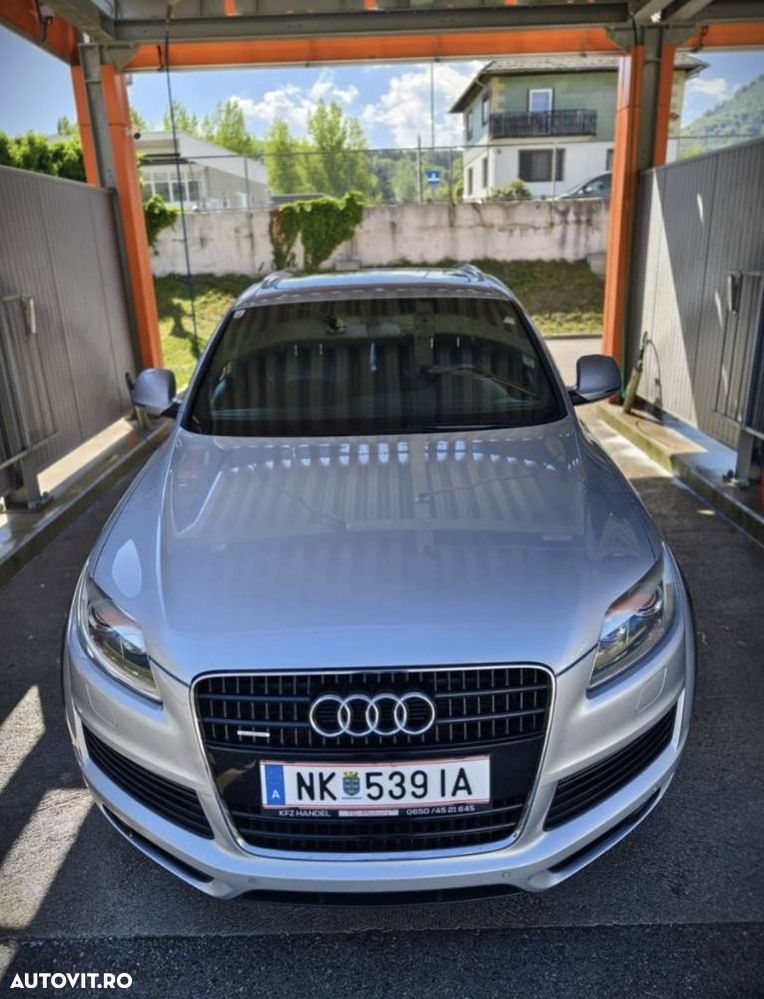 Audi Q7 - 1