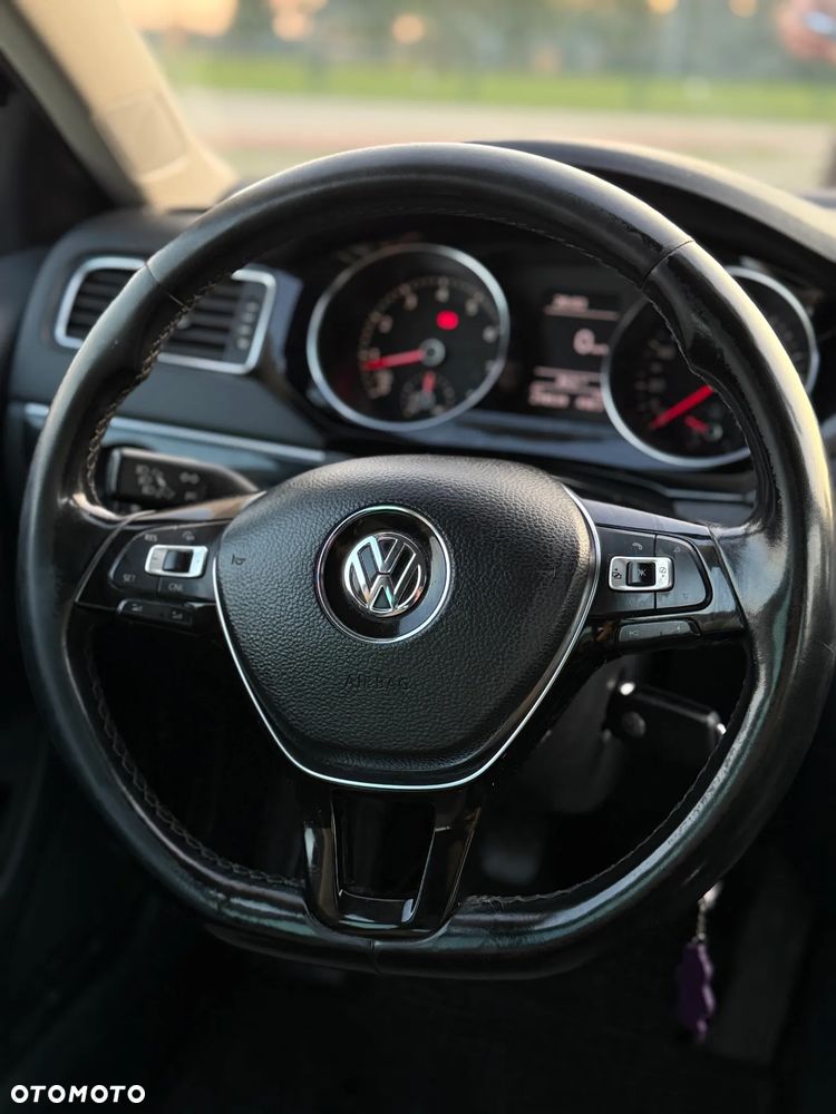 Volkswagen Jetta 1.4 TSI BMT Highline - 15