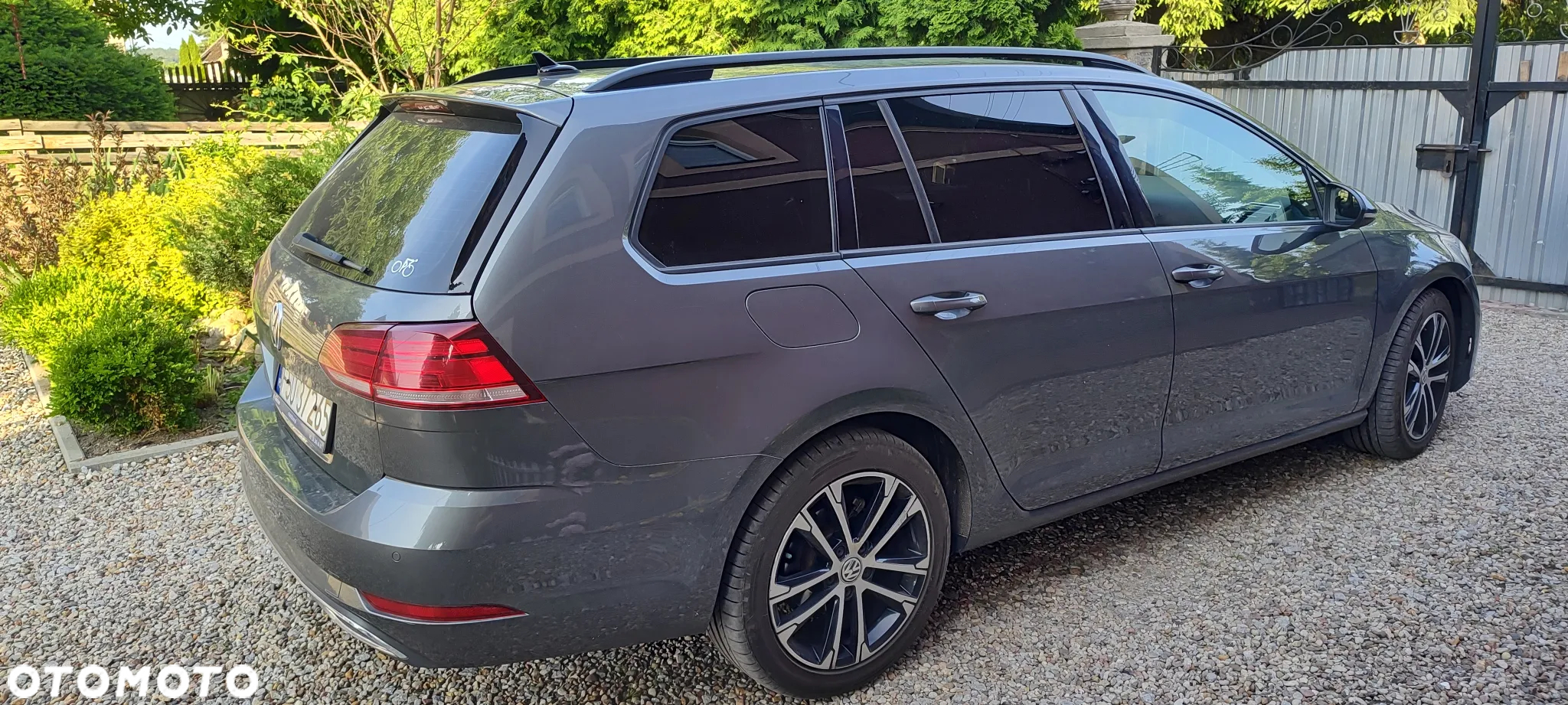 Volkswagen Golf - 8