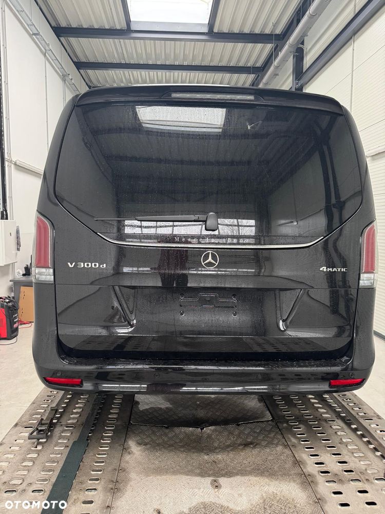 Mercedes-Benz Klasa V 300 d 4-Matic Exclusive 9G-Tronic (d³ugi) - 3