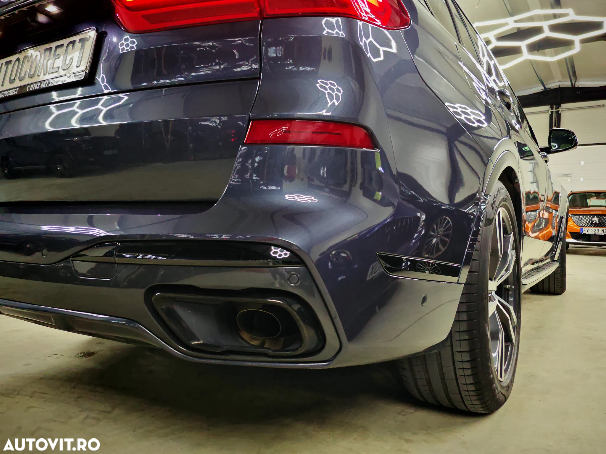 BMW X7 xDrive40i - 35