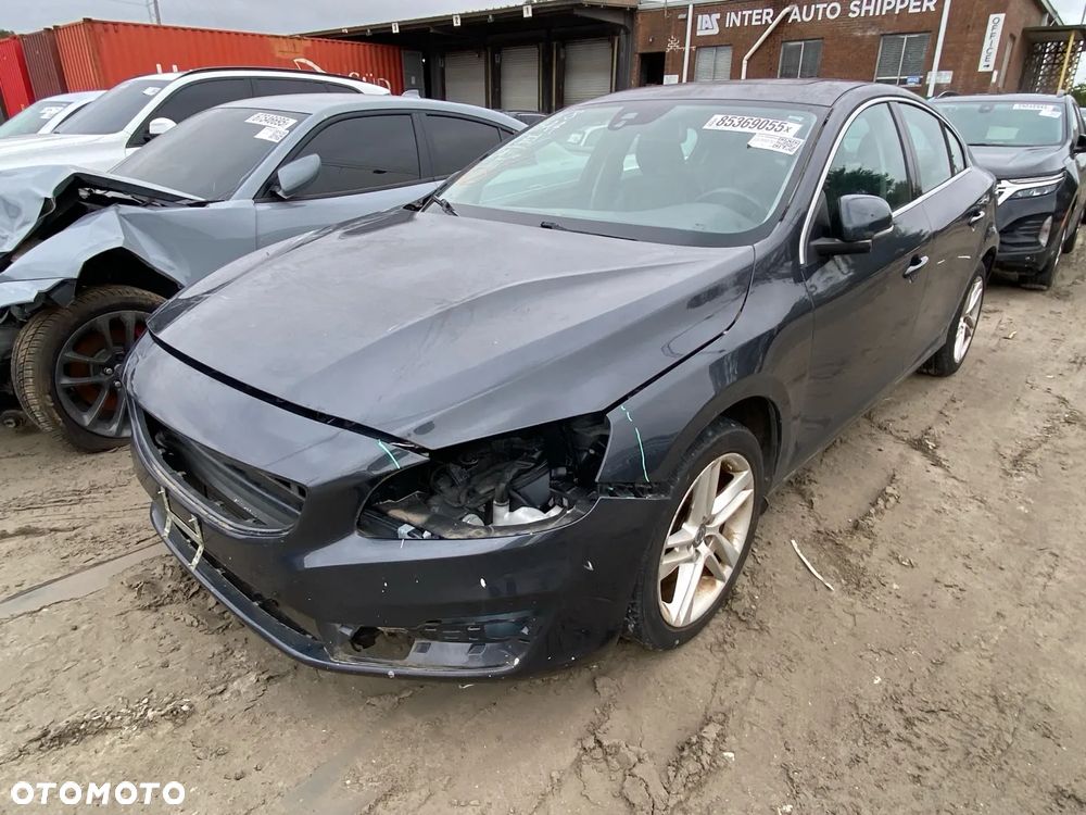 Volvo S60 - 2