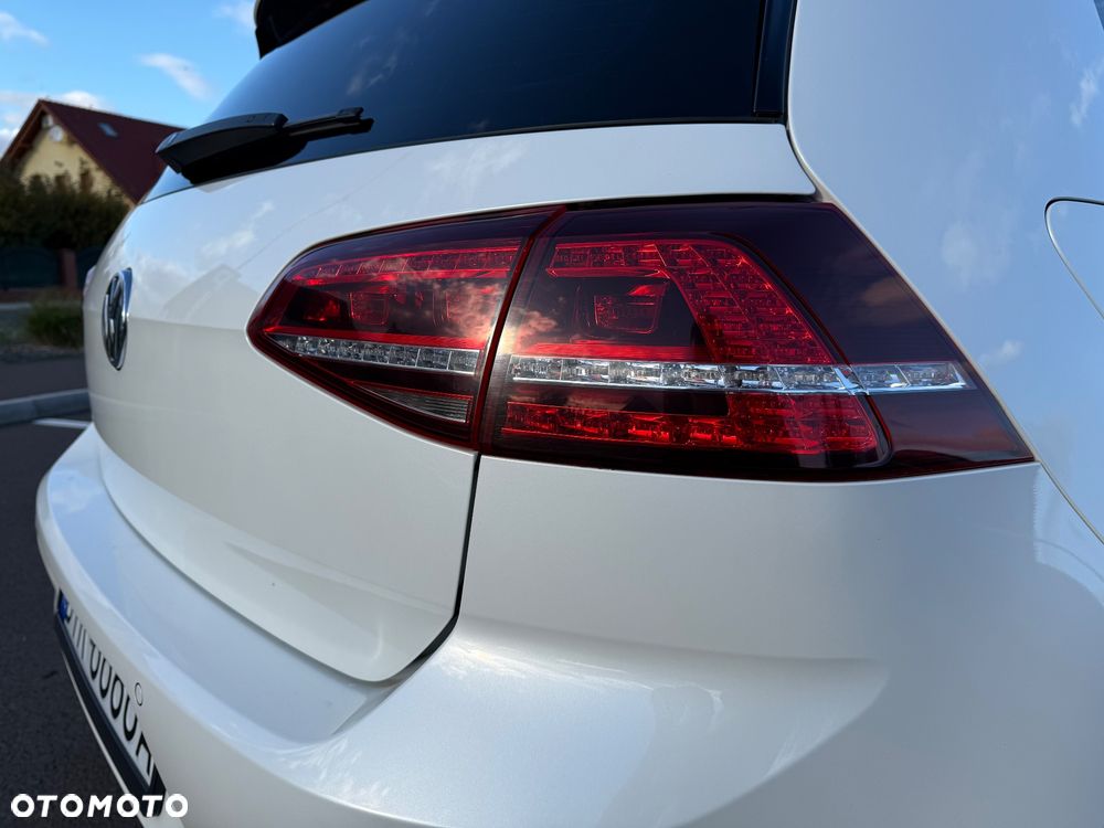 Volkswagen Golf VII 1.6 TDI BMT Highline - 16