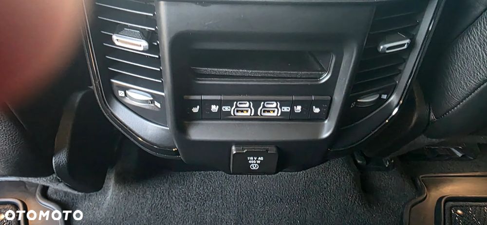 RAM 1500 5.7 Crew Cab Shortbed Limited Black - 35