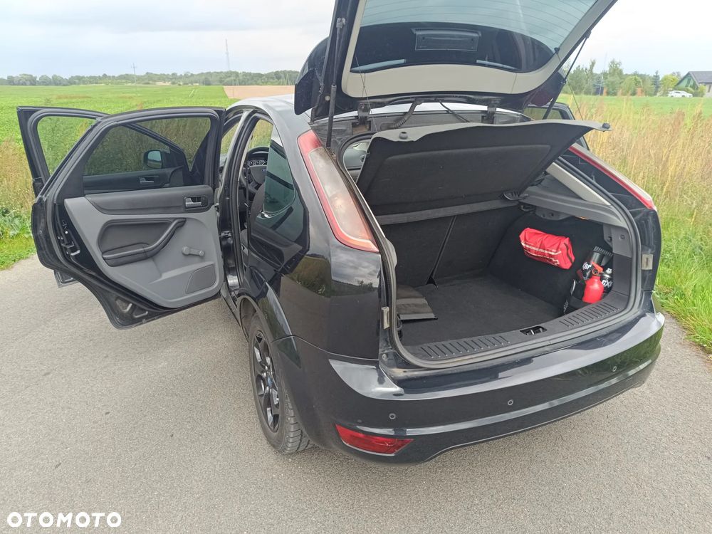 Ford Focus - 34