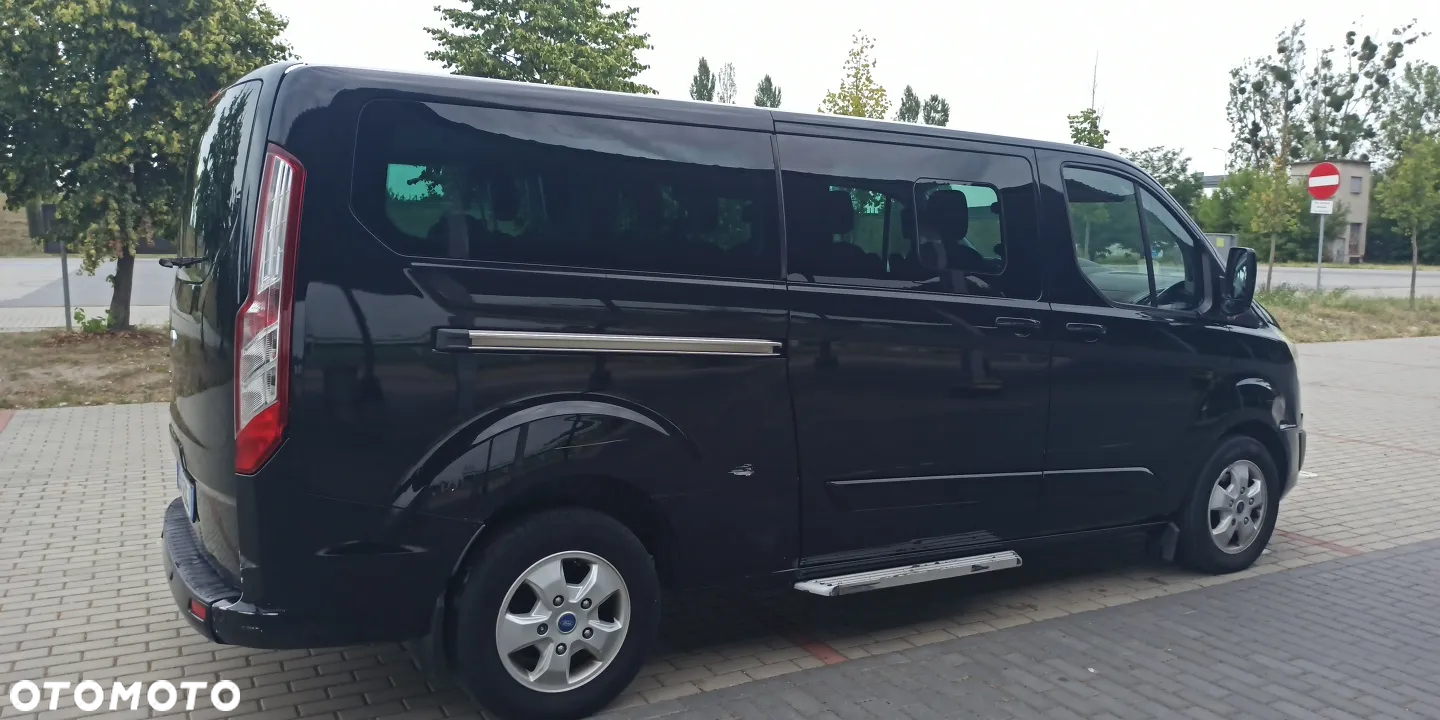 Ford Tourneo Custom - 15