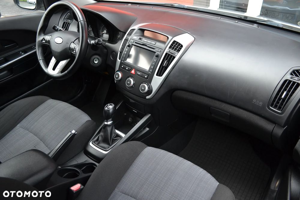 Kia Ceed 1.4 CVVT Edition 7 - 9