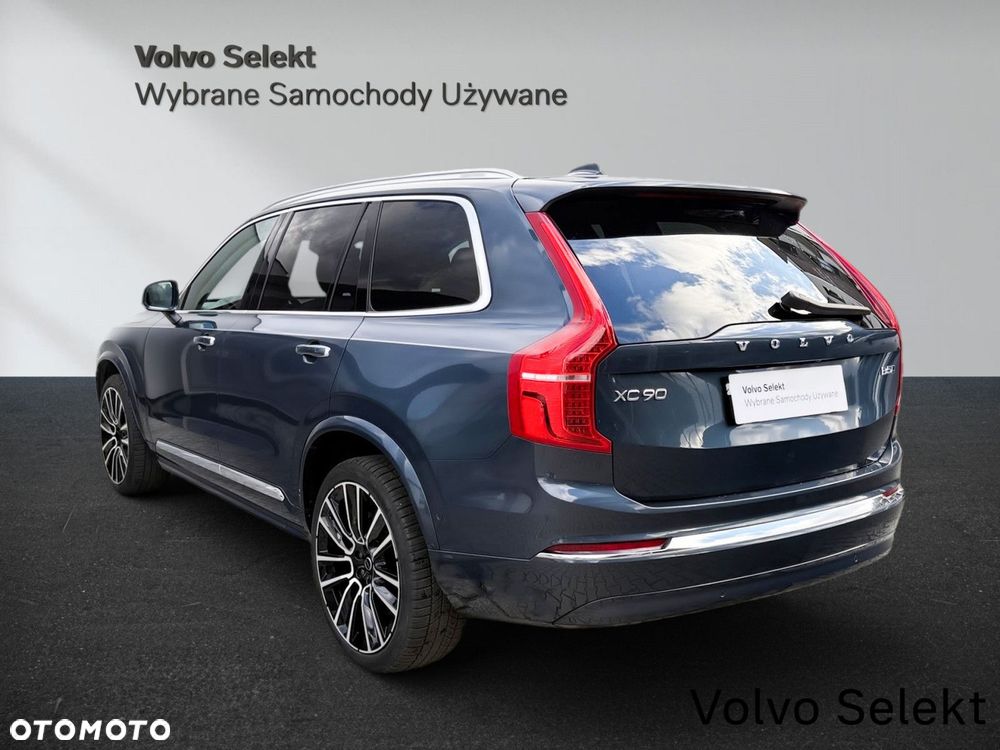 Volvo XC 90 - 9