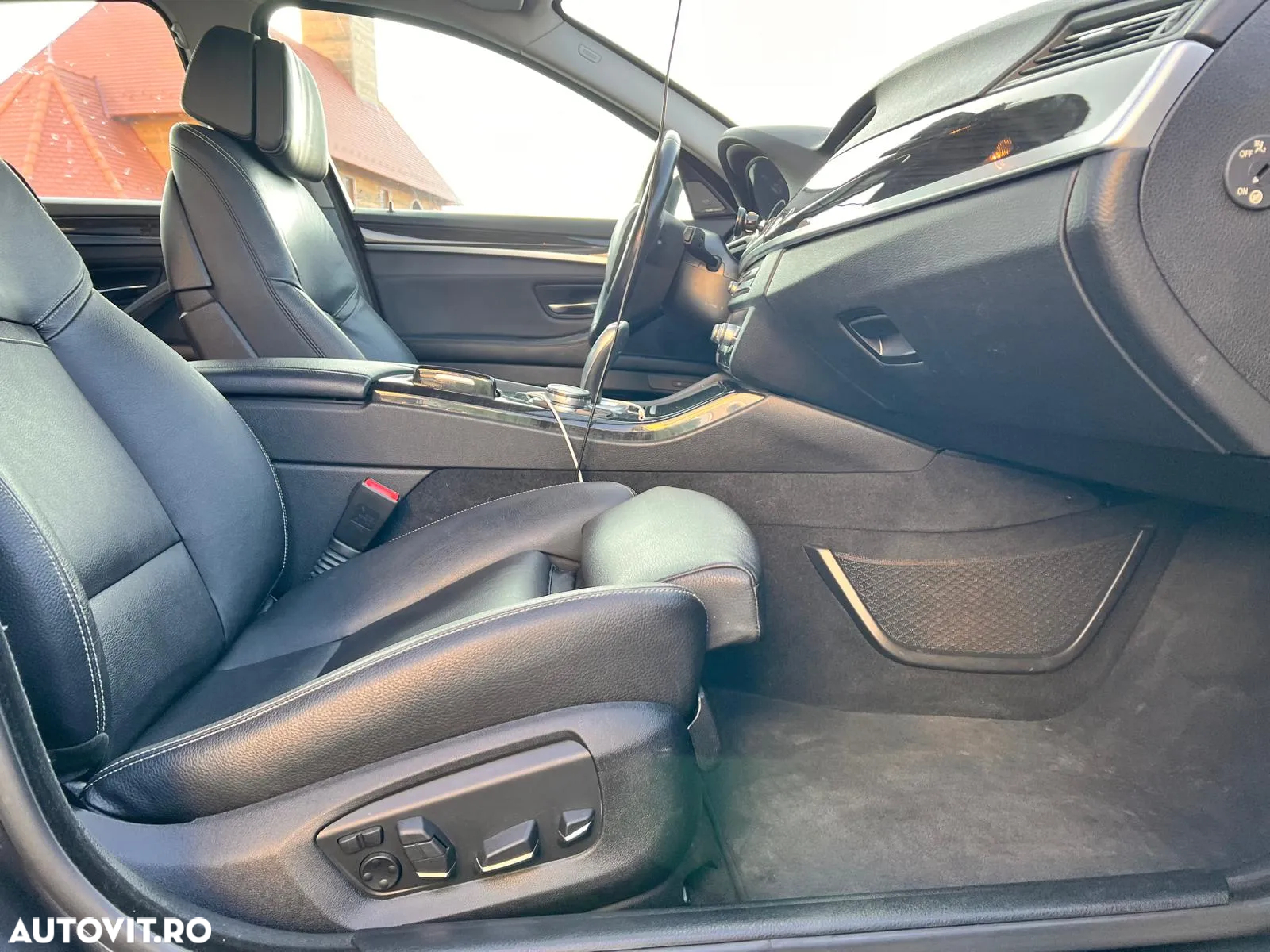 BMW Seria 5 520d Efficient Dynamics Edition Aut. Luxury Line - 23