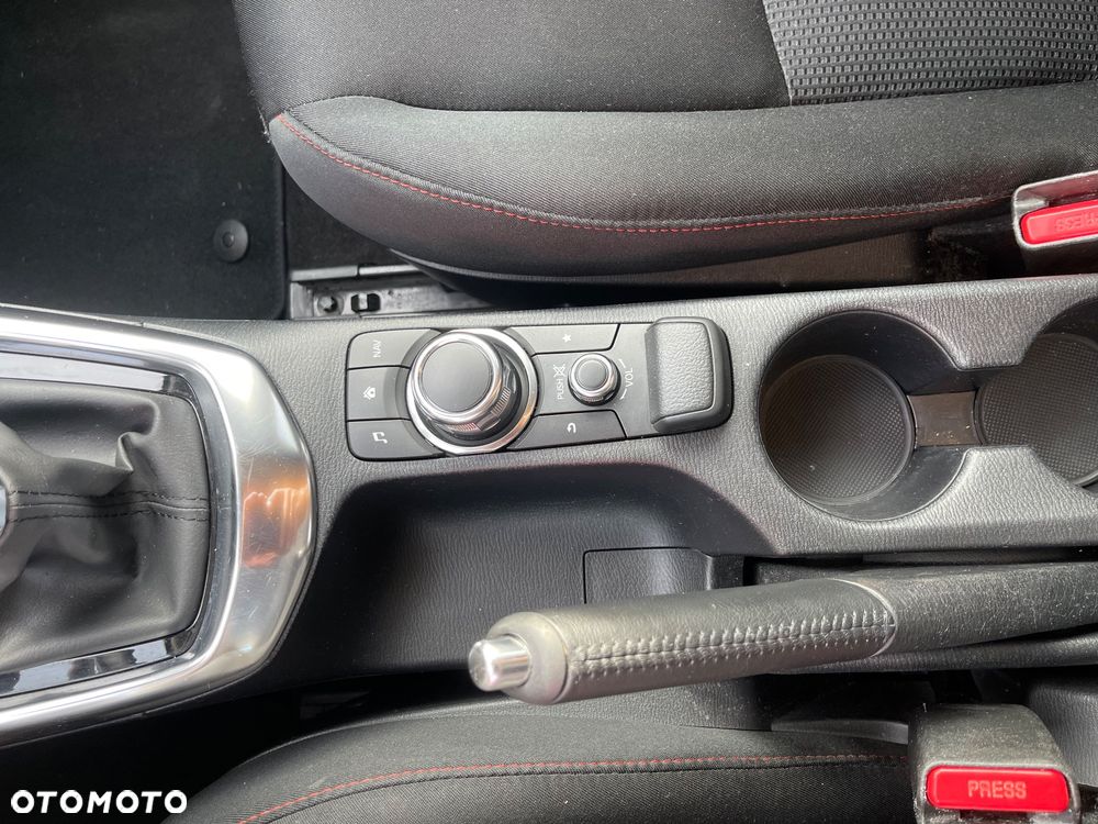 Mazda 2 - 15