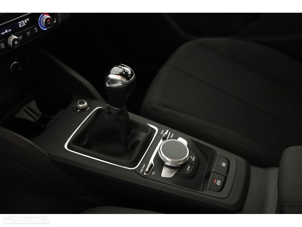 Audi Q2 30 TFSI Advanced - 27