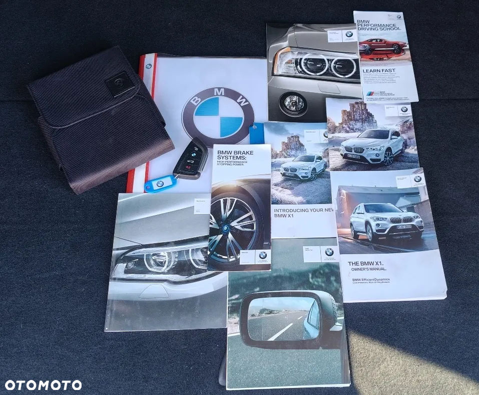 BMW X1 xDrive25i Sport Line - 40