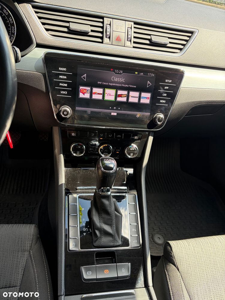 Skoda Superb 1.5 TSI ACT Ambition DSG - 20