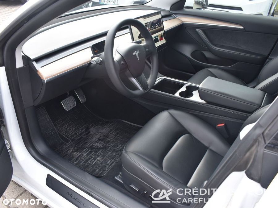 Tesla Model 3 RWD - 8