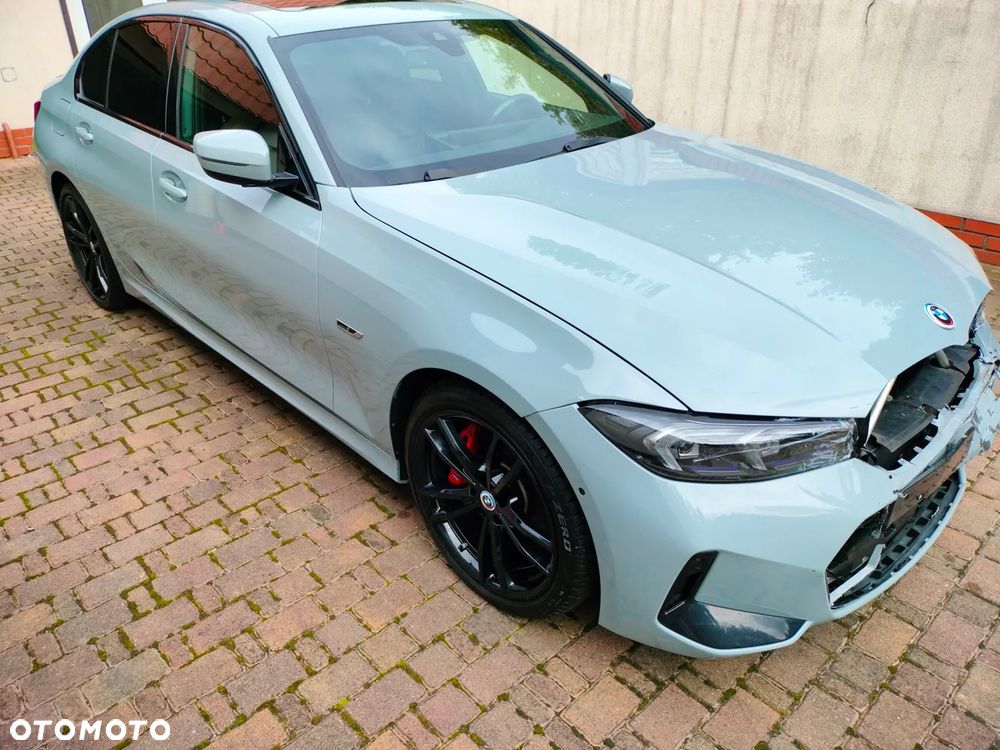 BMW Seria 3 330e M Sport - 9