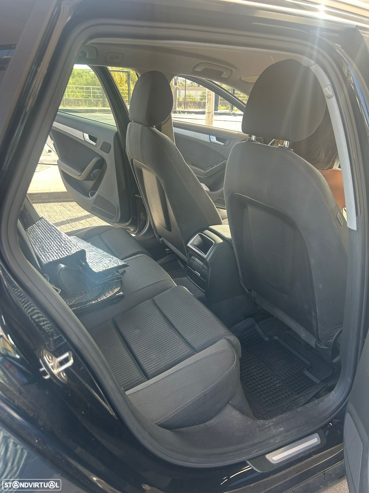Audi A4 Avant 2.0 TDI - 9