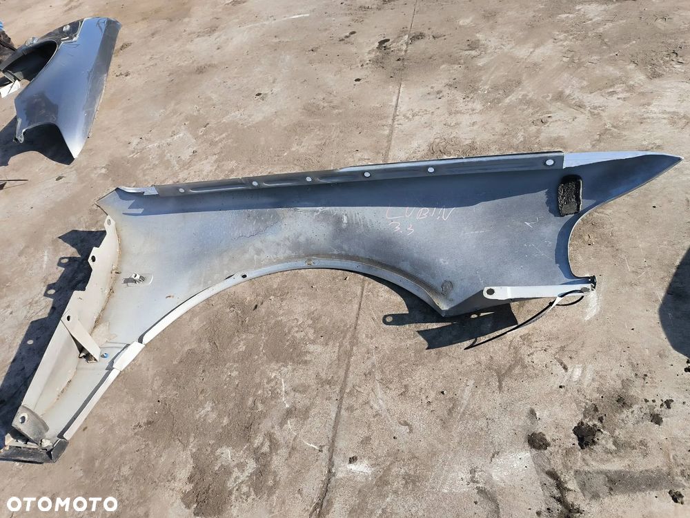 Boczek lewy przód Audi A8 D2 - 6