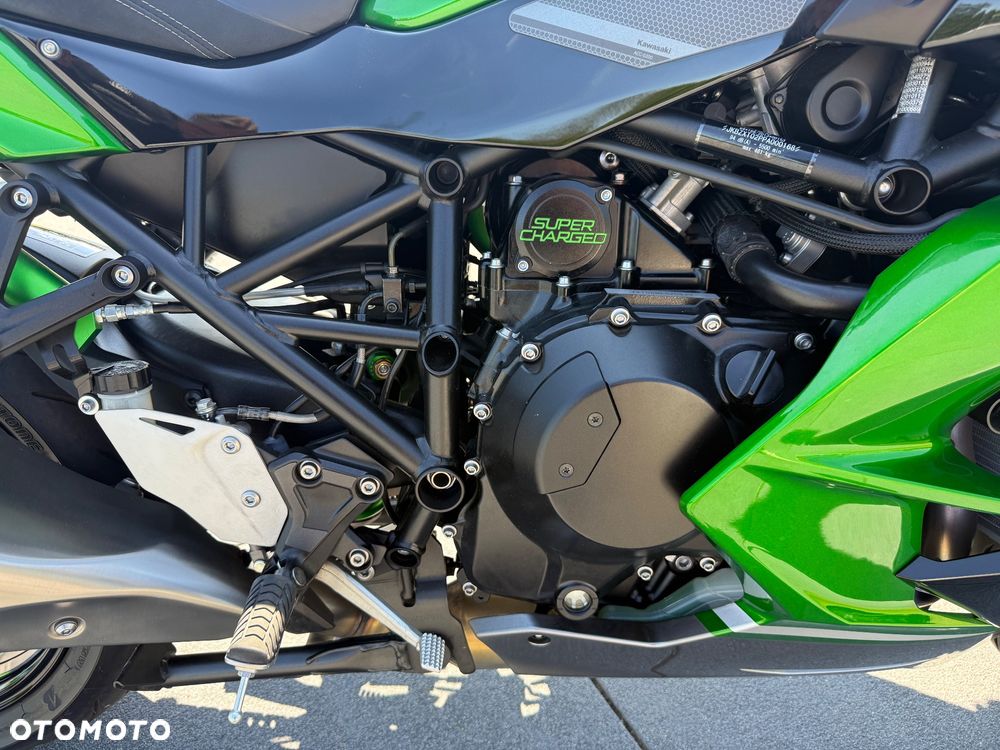 Kawasaki Ninja H2 SX - 26