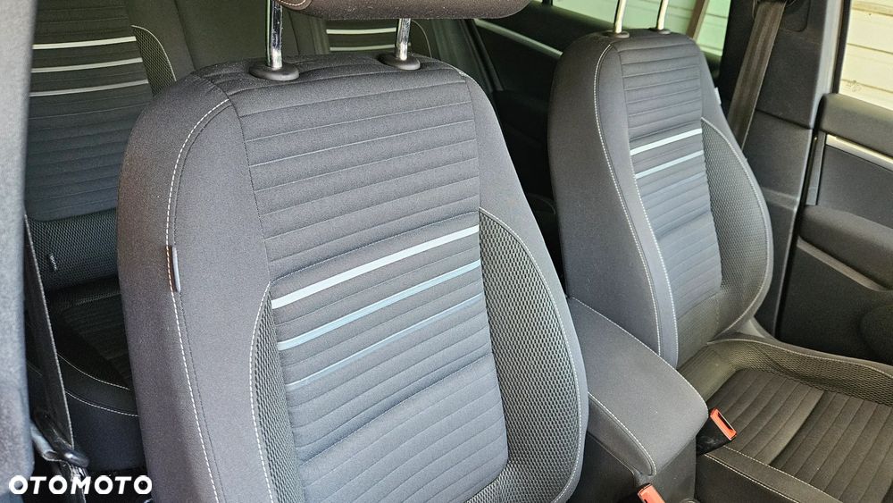 Volkswagen Tiguan 2.0 TDI DPF 4Motion BlueMotion Technology Cup Sport & Style - 24