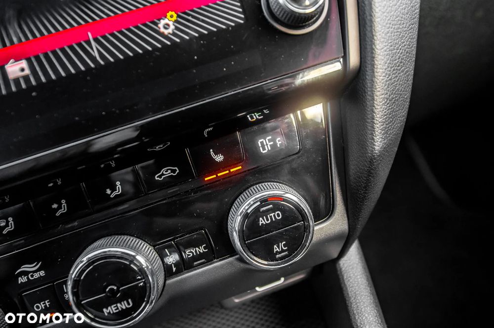 Skoda Octavia 2.0 TSI DSG RS 230 - 34