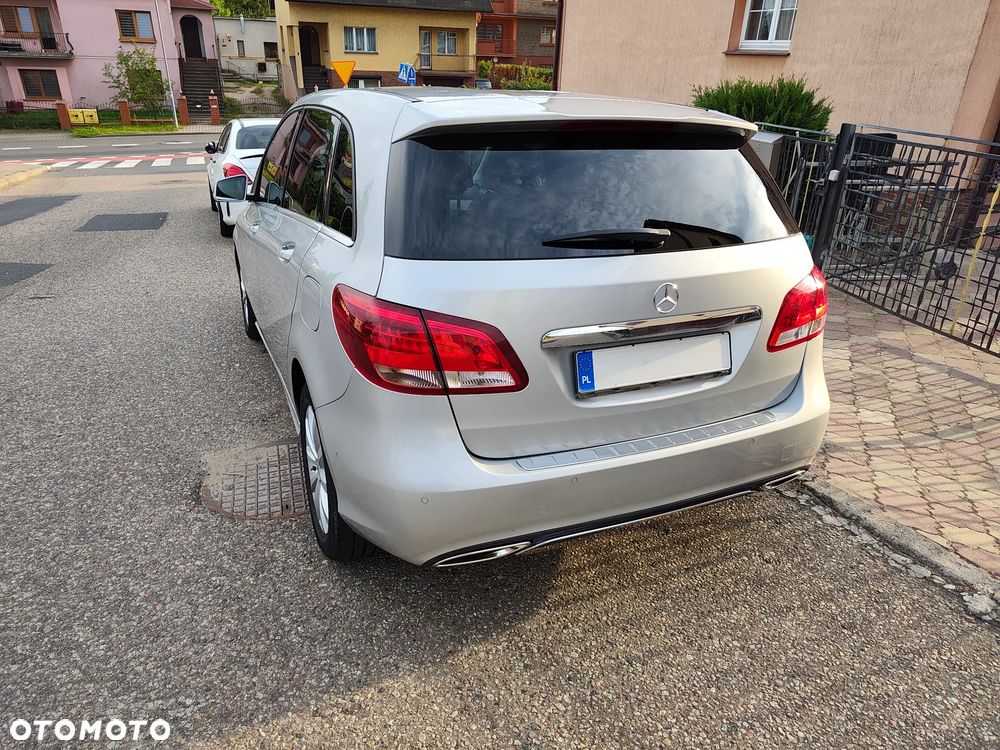 Mercedes-Benz Klasa B 180 Urban - 16