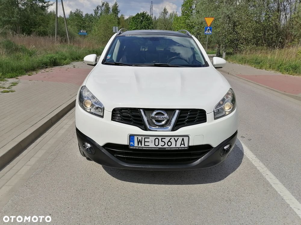 Nissan Qashqai 2.0 lounge - 2