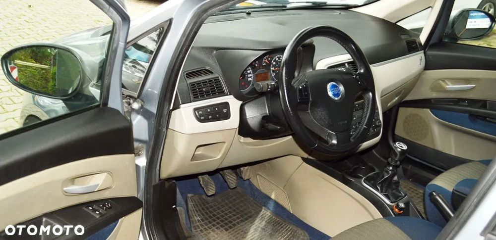 Fiat Grande Punto - 29