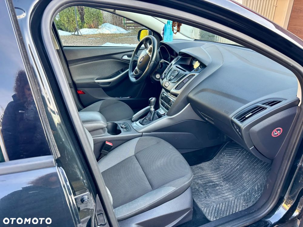 Ford Focus - 10