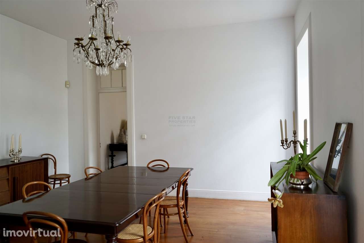 Fantástica moradia num lote de 1360m2 - Grande imagem: 4/49