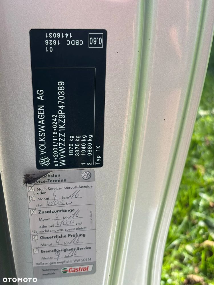 Volkswagen Golf - 9
