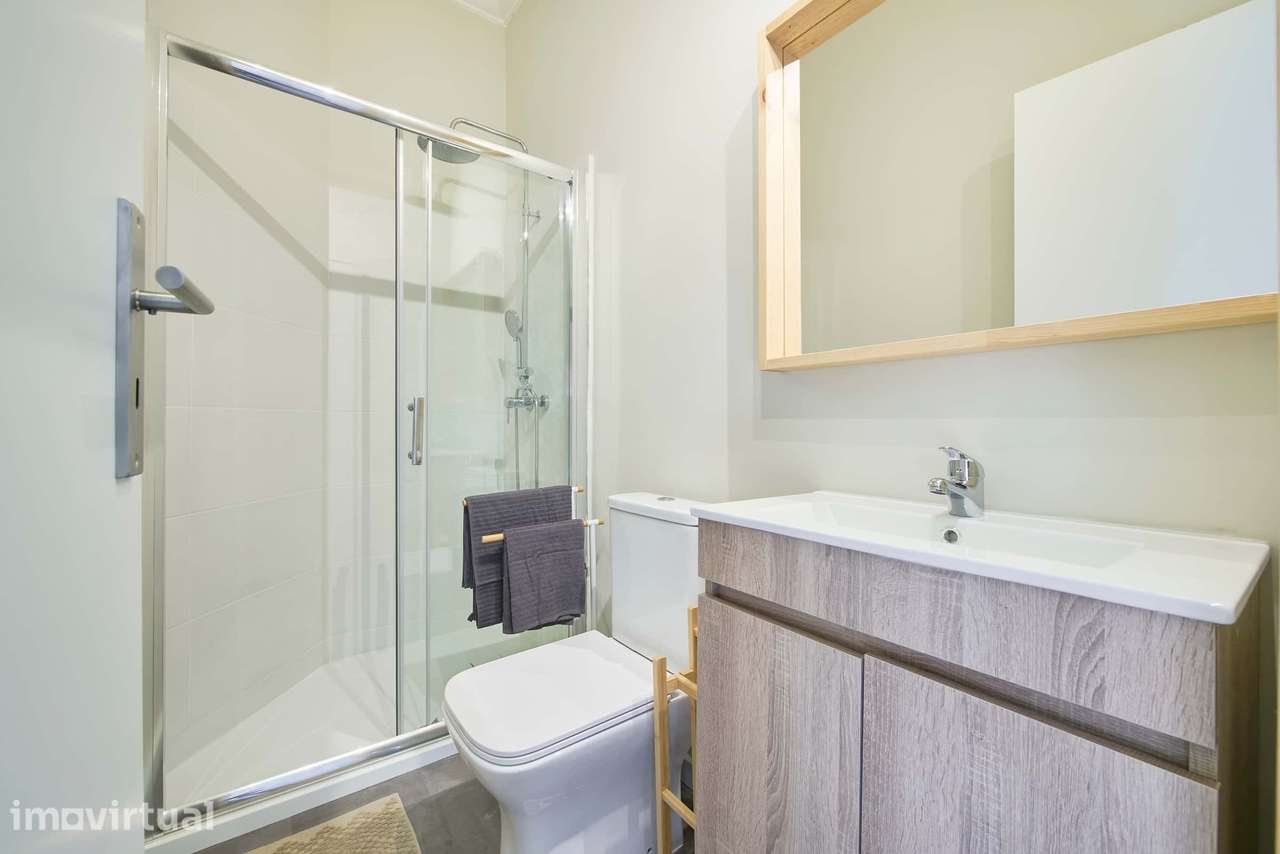 Modern Studio for Rent in Av. António Augusto Aguiar, Lisbon - Grande imagem: 4/16