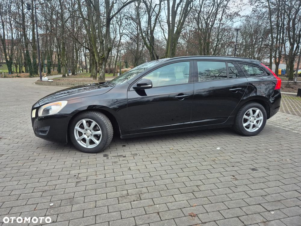 Volvo V60 DRIVe - 35