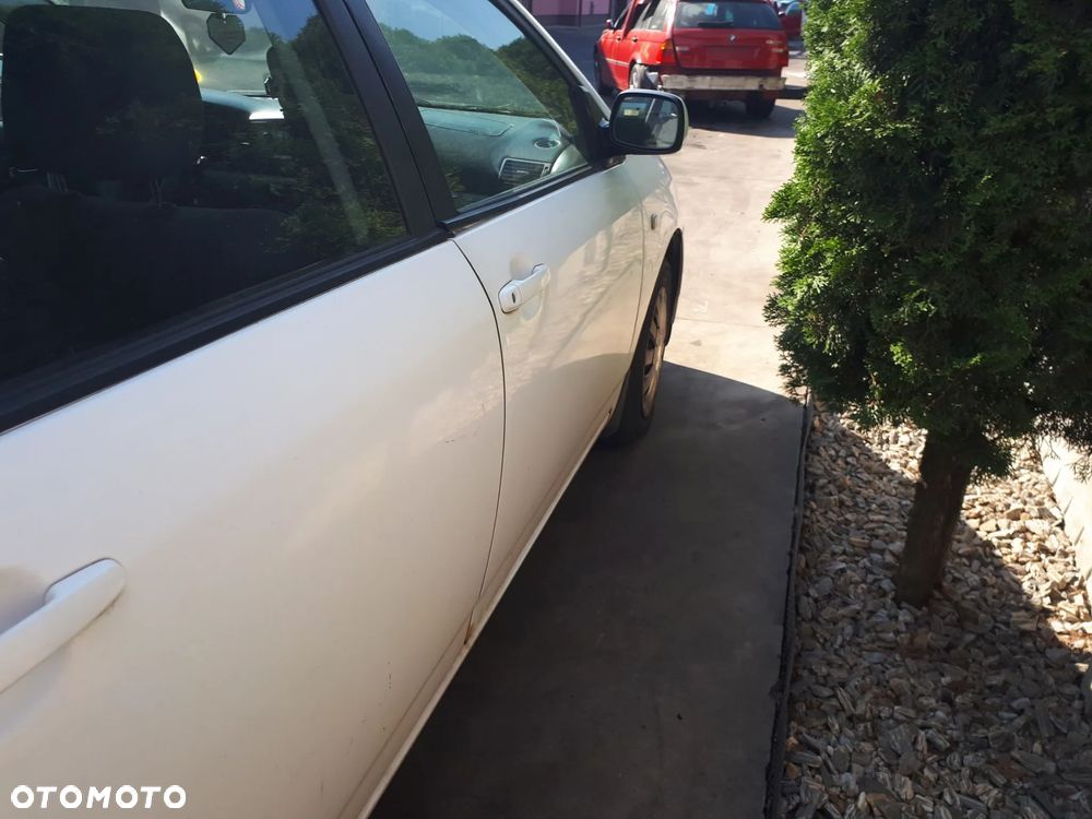 TOYOTA COROLLA E12 01-04 MASKA PRZÓD PRZEDNIA POKRYWA SILNIKA 040 - 19