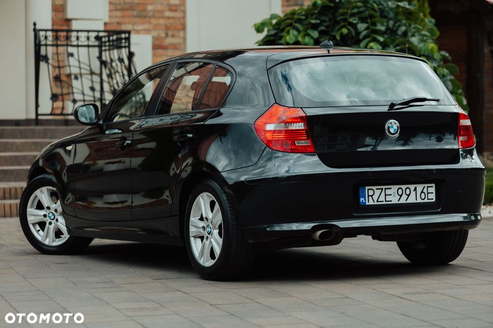 BMW Seria 1 116d - 14