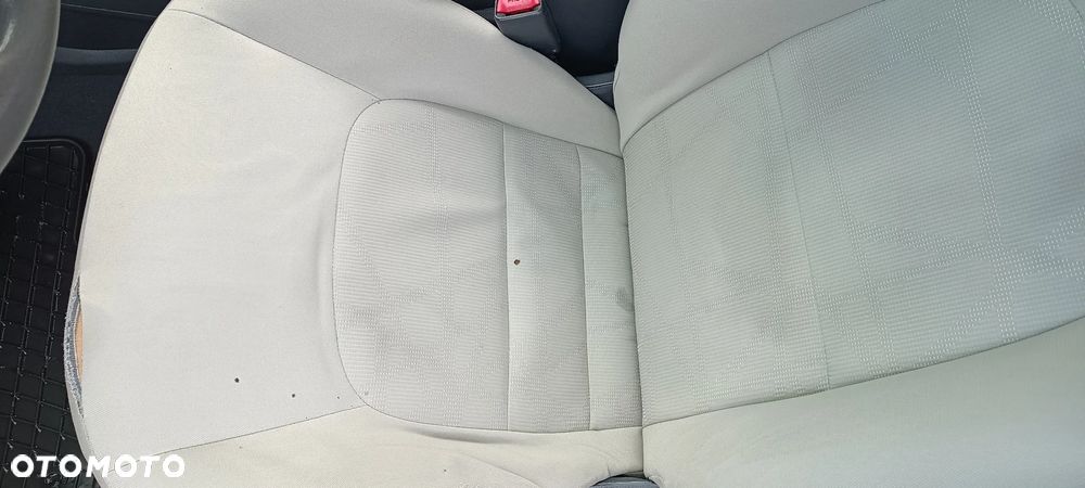 Kia Rio 1.2 Business Line - 23