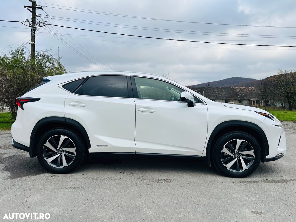 Lexus Seria NX 300h AWD Executive Plus - 3