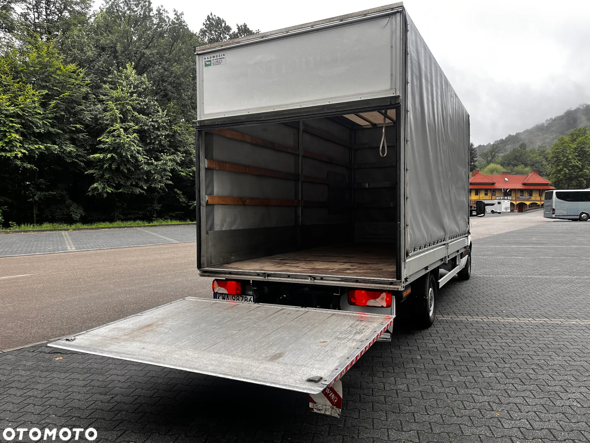 Mercedes-Benz Sprinter - 5