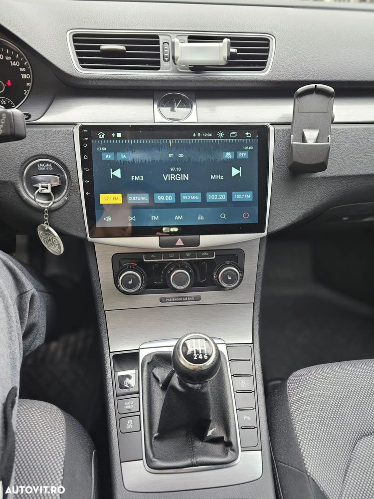 Volkswagen Passat 2.0 TDI DPF Comfortline - 9