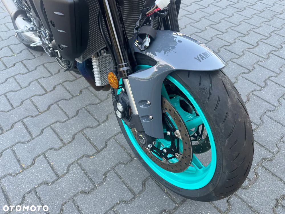 Yamaha MT - 30